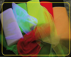 Fluo tule, set van 4 meter in 4 kleuren, 150 cm breed