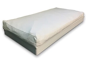 Onderbouw bedje Baby en Kind 70 x 140 x 10 cm, in wit MDF