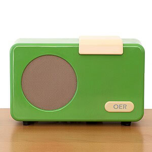 Primal music player (green) (dementia-friendly)