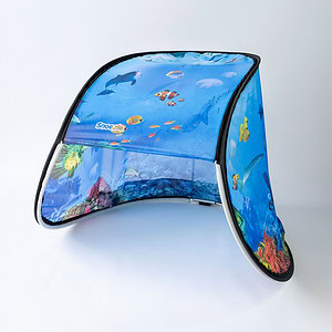 Snoezle tent onder water